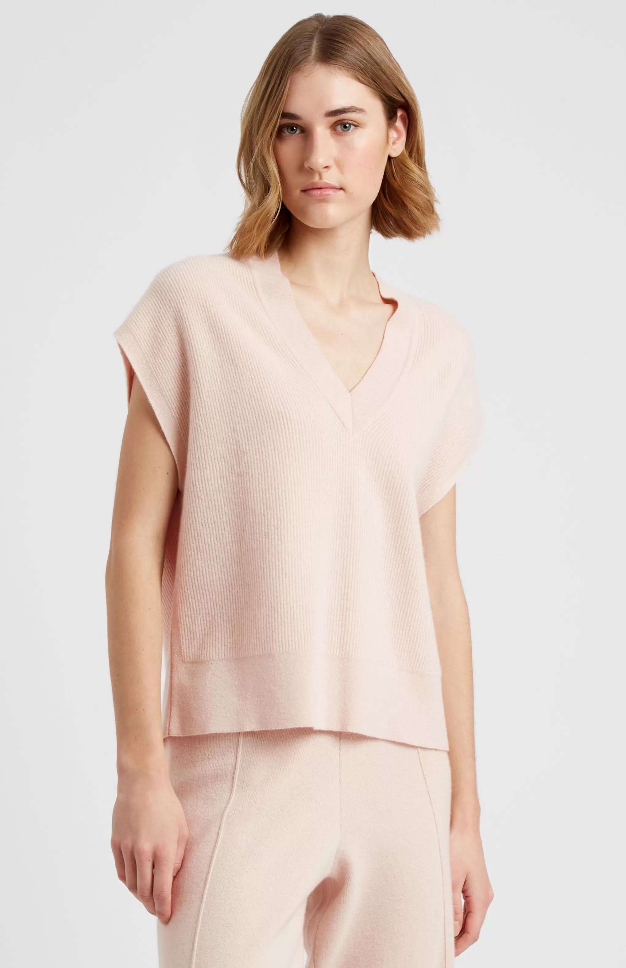 Best Sale Women's Cashmere Blend V Neck Sleeveless Jumper In Pink Champagne Men/Women Loungewear